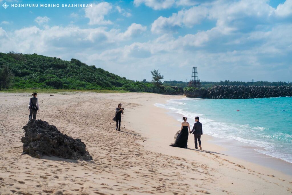 ウドノスビーチでのウェディングフォト撮影風景
