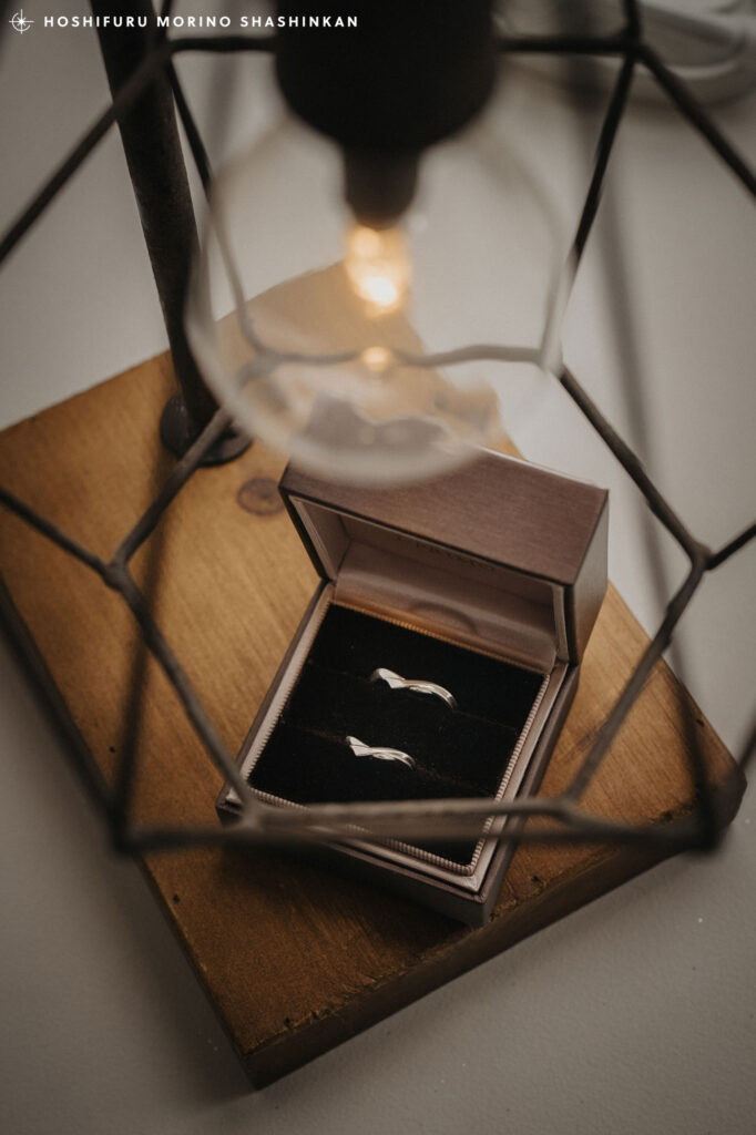 結婚指輪とケース