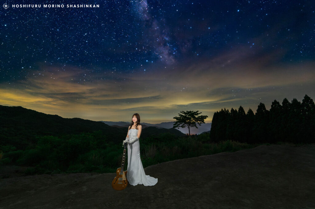 ギターと花嫁の星空ウェディングフォト